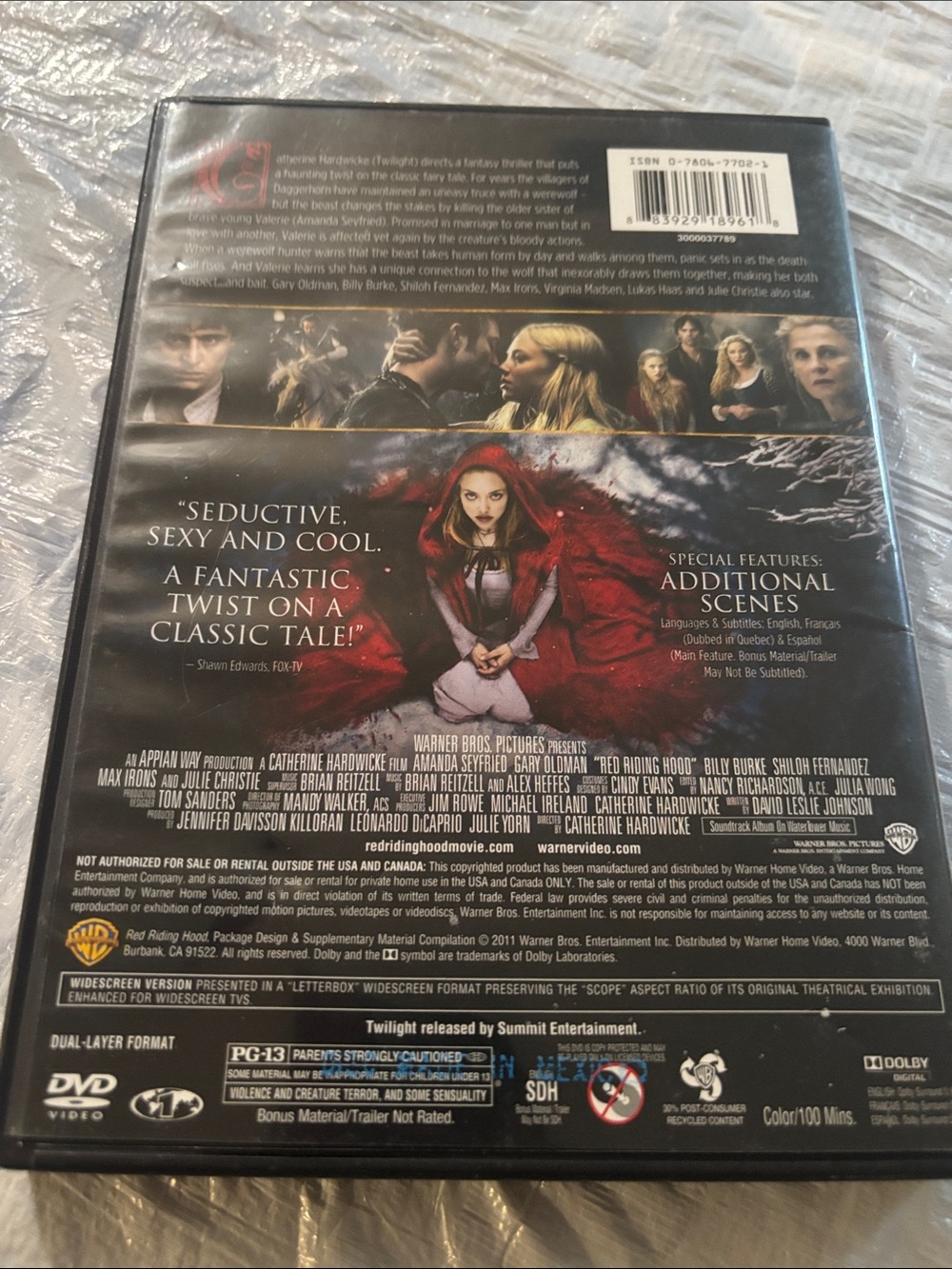 Red Riding Hood (DVD) - Red - Picture 5 of 7